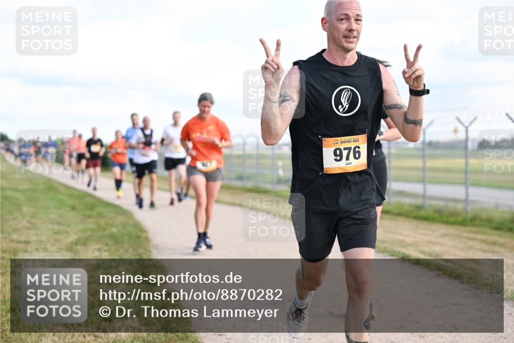 14.09.2025 - Airport Race Dr. Thomas Lammeyer http://msf.ph/oto/8870282 14.09.2025 12:14:46 Laufen 976 meine-sportfotos.de