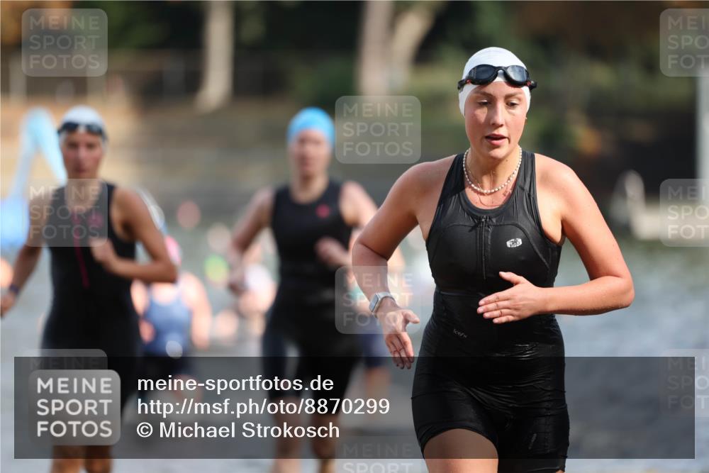 14.09.2025 - Stadtparktriathlon Michael Strokosch http://msf.ph/oto/8870299 14.09.2025 11:13:03 Schwimmen 945, 947, 969, 990, 1006, 1009, 1020 meine-sportfotos.de