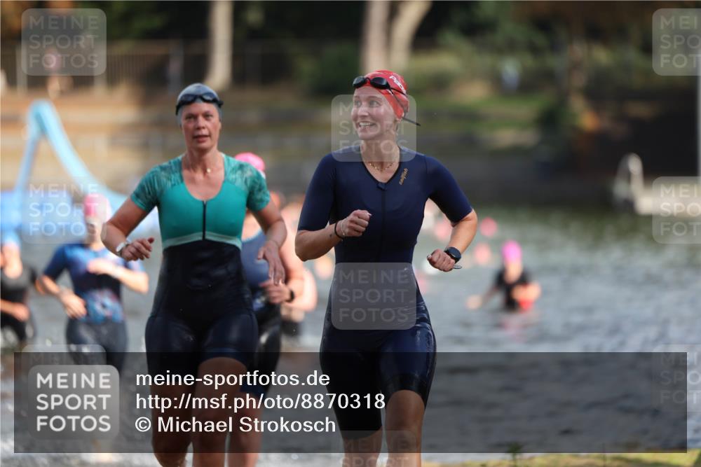 14.09.2025 - Stadtparktriathlon Michael Strokosch http://msf.ph/oto/8870318 14.09.2025 11:13:08 Schwimmen 945, 947, 990, 1001, 1006, 1020 meine-sportfotos.de