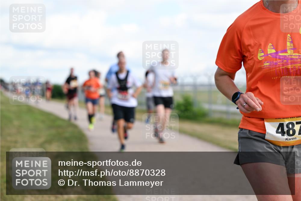 14.09.2025 - Airport Race Dr. Thomas Lammeyer http://msf.ph/oto/8870328 14.09.2025 12:14:49 Laufen 487 meine-sportfotos.de