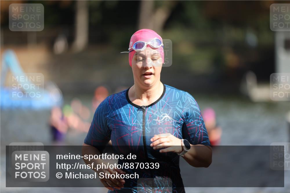 14.09.2025 - Stadtparktriathlon Michael Strokosch http://msf.ph/oto/8870339 14.09.2025 11:13:14 Schwimmen 927, 945, 947, 990, 1001 meine-sportfotos.de
