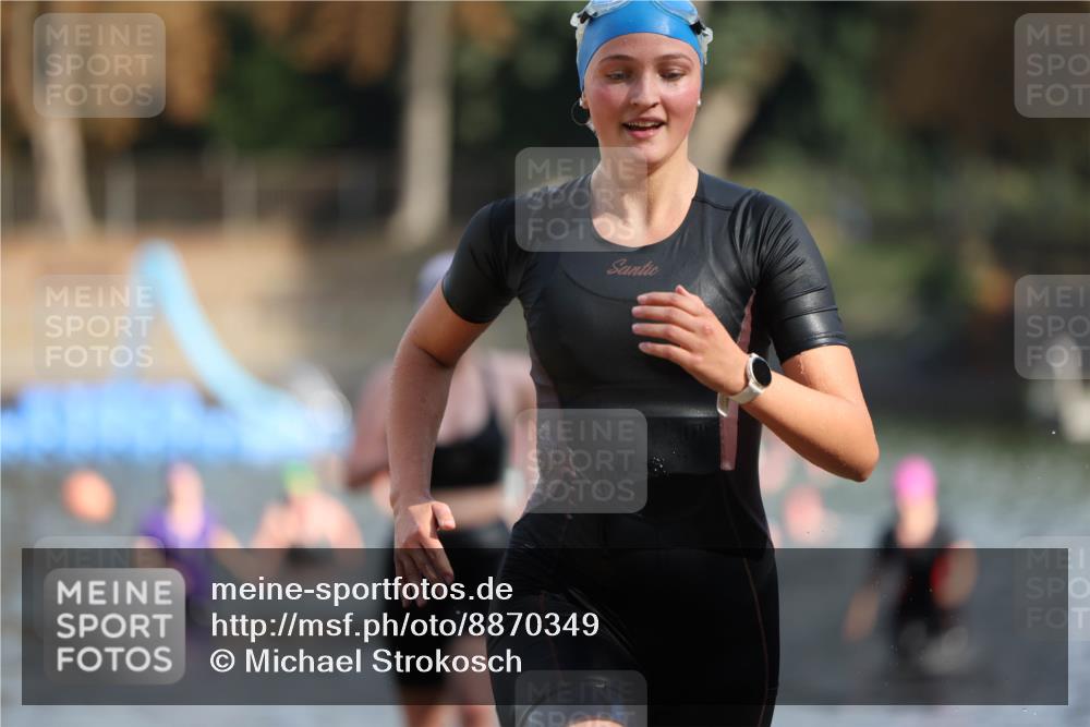 14.09.2025 - Stadtparktriathlon Michael Strokosch http://msf.ph/oto/8870349 14.09.2025 11:13:19 Schwimmen 927, 975, 1001 meine-sportfotos.de