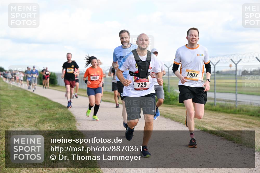 14.09.2025 - Airport Race Dr. Thomas Lammeyer http://msf.ph/oto/8870351 14.09.2025 12:14:50 Laufen 885, 1907, 729 meine-sportfotos.de
