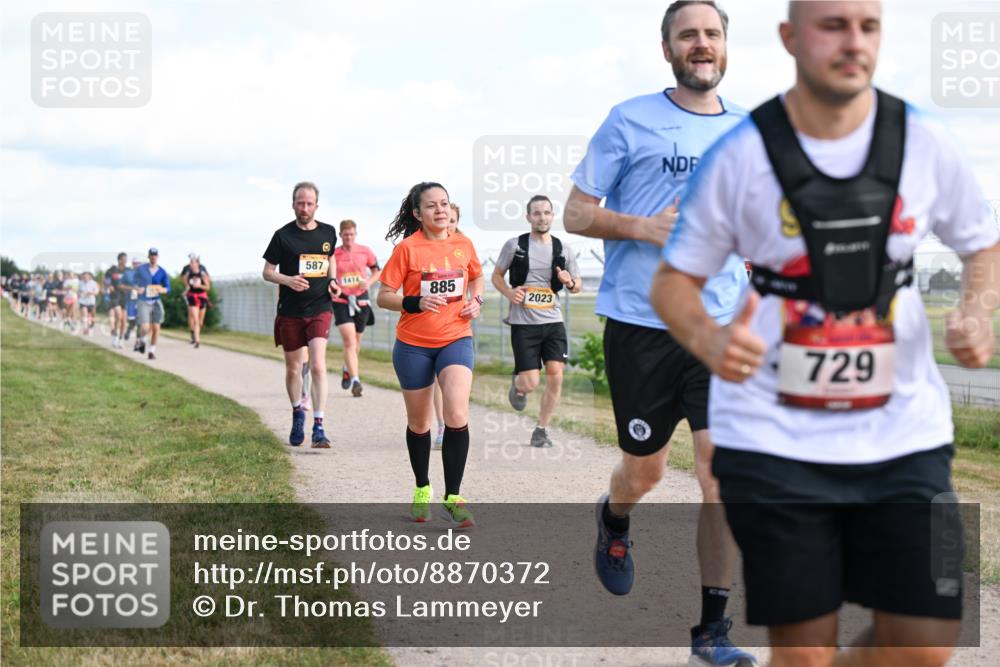14.09.2025 - Airport Race Dr. Thomas Lammeyer http://msf.ph/oto/8870372 14.09.2025 12:14:51 Laufen 587, 1414, 885, 2023, 729 meine-sportfotos.de