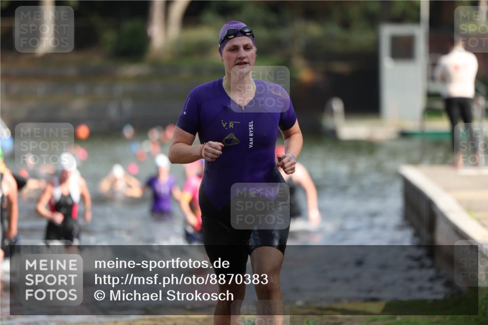 14.09.2025 - Stadtparktriathlon Michael Strokosch http://msf.ph/oto/8870383 14.09.2025 11:13:34 Schwimmen 937, 938, 944, 960, 975, 981, 982, 1018 meine-sportfotos.de