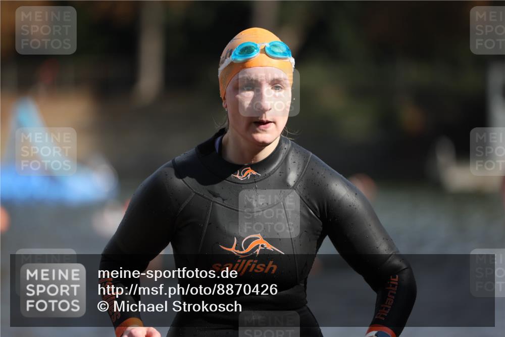 14.09.2025 - Stadtparktriathlon Michael Strokosch http://msf.ph/oto/8870426 14.09.2025 11:13:45 Schwimmen 937, 938, 960, 981, 982 meine-sportfotos.de