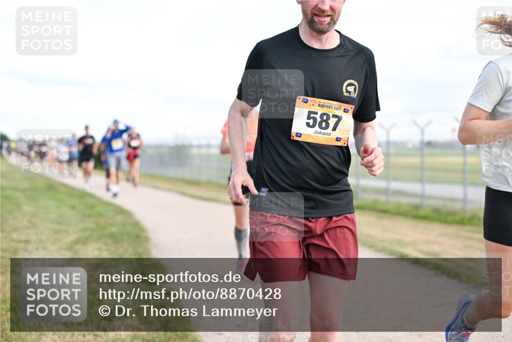 14.09.2025 - Airport Race Dr. Thomas Lammeyer http://msf.ph/oto/8870428 14.09.2025 12:14:54 Laufen 000, 587, 2022 meine-sportfotos.de