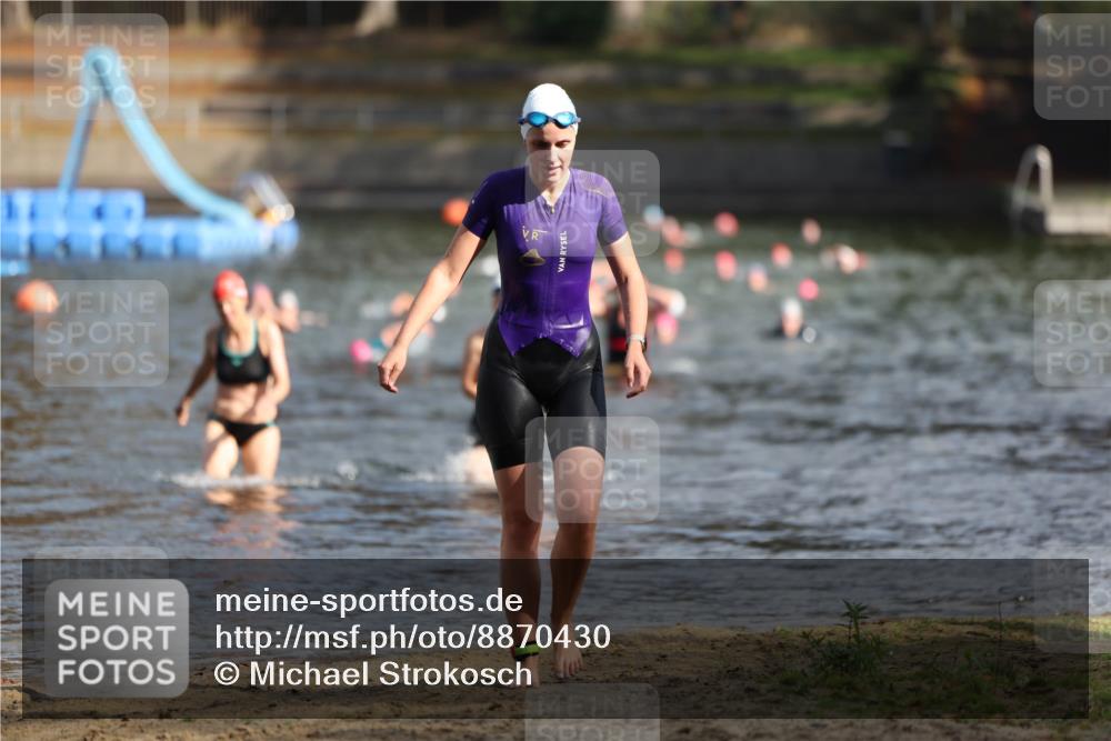 14.09.2025 - Stadtparktriathlon Michael Strokosch http://msf.ph/oto/8870430 14.09.2025 11:13:53 Schwimmen 1002 meine-sportfotos.de
