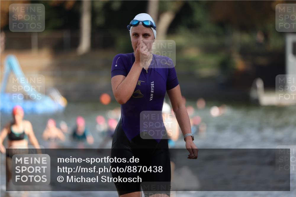 14.09.2025 - Stadtparktriathlon Michael Strokosch http://msf.ph/oto/8870438 14.09.2025 11:13:57 Schwimmen 929, 949, 1002, 1007 meine-sportfotos.de