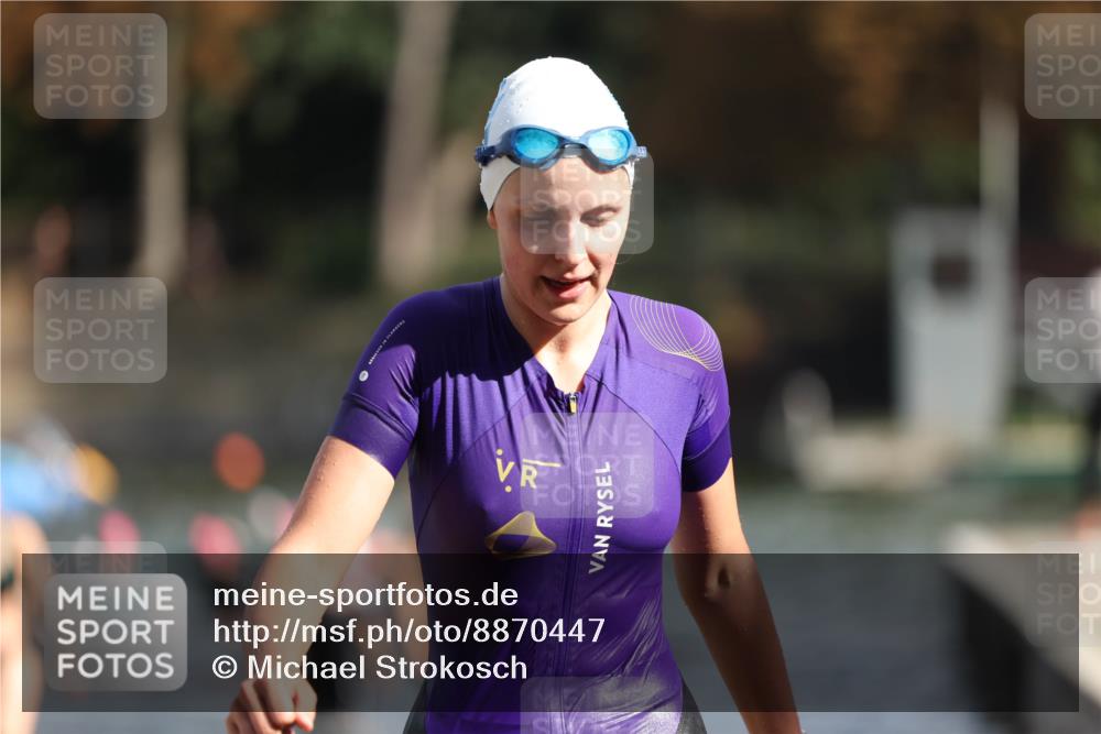 14.09.2025 - Stadtparktriathlon Michael Strokosch http://msf.ph/oto/8870447 14.09.2025 11:13:59 Schwimmen 929, 949, 1002, 1007 meine-sportfotos.de