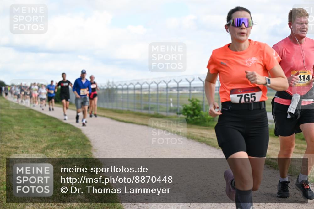 14.09.2025 - Airport Race Dr. Thomas Lammeyer http://msf.ph/oto/8870448 14.09.2025 12:14:55 Laufen 765, 414 meine-sportfotos.de