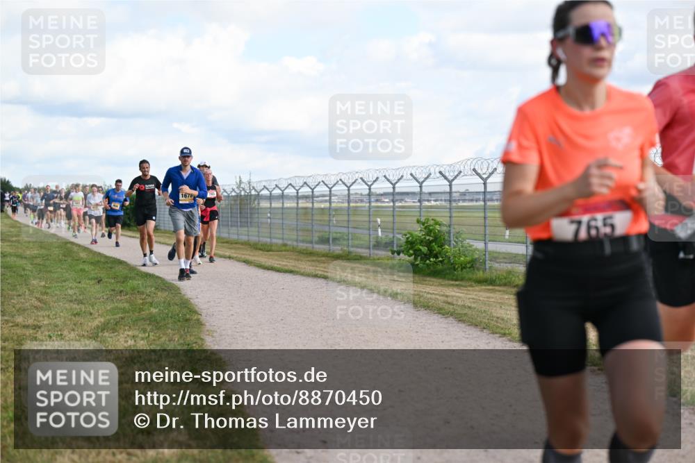 14.09.2025 - Airport Race Dr. Thomas Lammeyer http://msf.ph/oto/8870450 14.09.2025 12:14:56 Laufen 1678, 765 meine-sportfotos.de