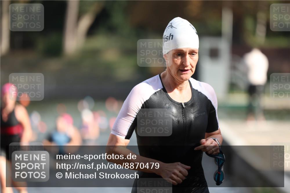 14.09.2025 - Stadtparktriathlon Michael Strokosch http://msf.ph/oto/8870479 14.09.2025 11:14:10 Schwimmen 929, 949, 964, 978, 989, 1007, 1017 meine-sportfotos.de