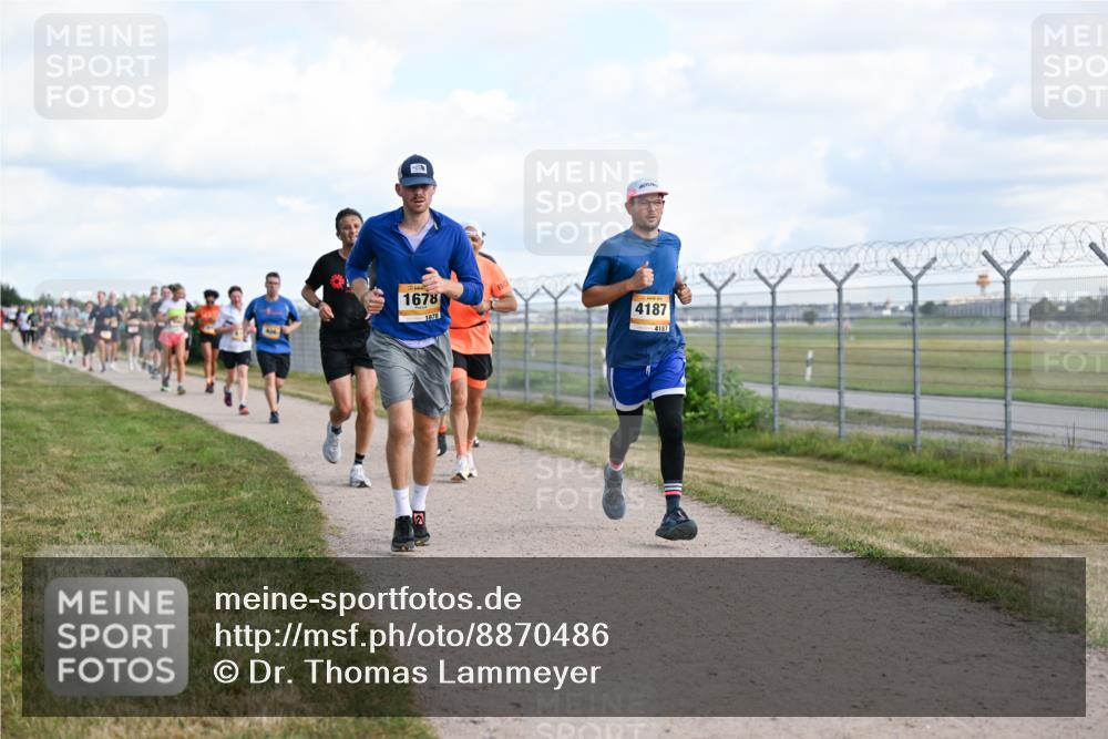 14.09.2025 - Airport Race Dr. Thomas Lammeyer http://msf.ph/oto/8870486 14.09.2025 12:14:59 Laufen 1678, 1678, 4187, 4187 meine-sportfotos.de