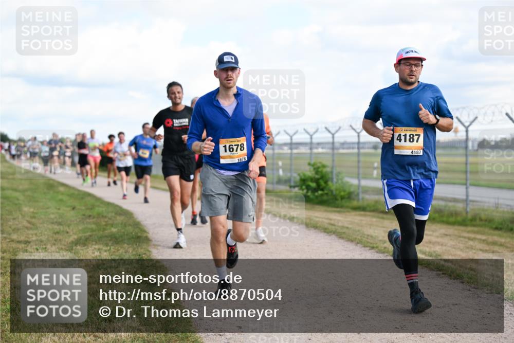 14.09.2025 - Airport Race Dr. Thomas Lammeyer http://msf.ph/oto/8870504 14.09.2025 12:15:00 Laufen 1678, 1678, 4187, 4187 meine-sportfotos.de