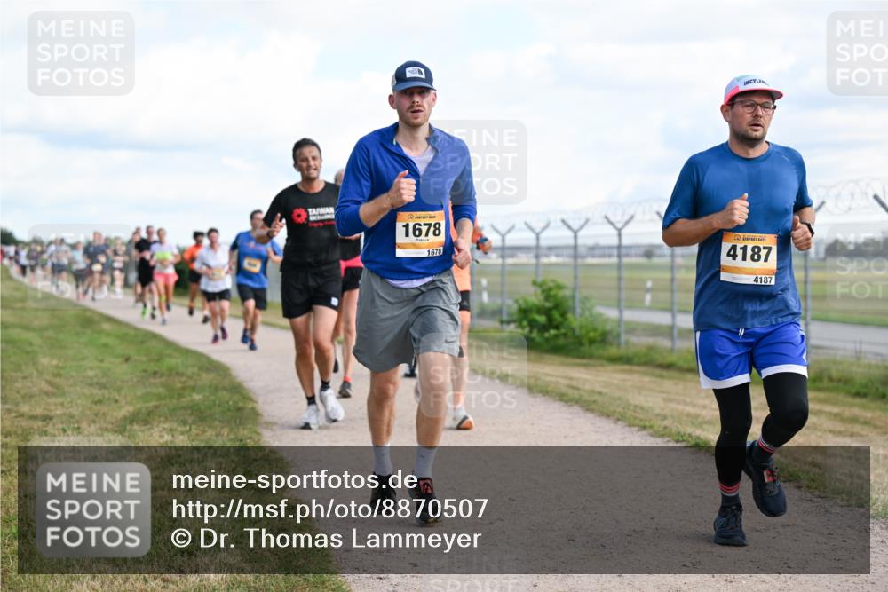 14.09.2025 - Airport Race Dr. Thomas Lammeyer http://msf.ph/oto/8870507 14.09.2025 12:15:00 Laufen 1678, 1678, 4187, 4187 meine-sportfotos.de