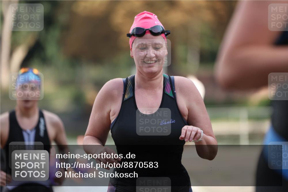 14.09.2025 - Stadtparktriathlon Michael Strokosch http://msf.ph/oto/8870583 14.09.2025 11:14:50 Schwimmen 936, 952, 957, 958, 963 meine-sportfotos.de