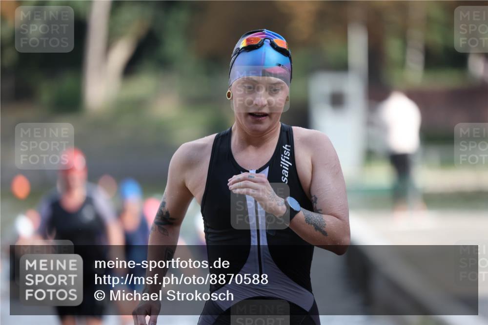 14.09.2025 - Stadtparktriathlon Michael Strokosch http://msf.ph/oto/8870588 14.09.2025 11:14:51 Schwimmen 936, 952, 957, 958, 963 meine-sportfotos.de
