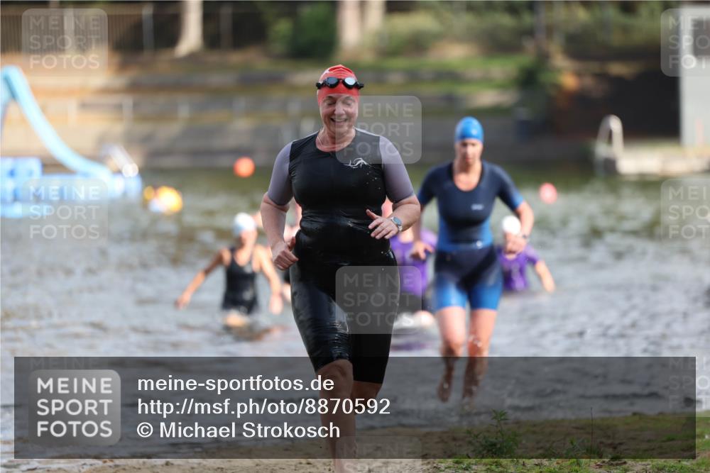 14.09.2025 - Stadtparktriathlon Michael Strokosch http://msf.ph/oto/8870592 14.09.2025 11:14:53 Schwimmen 936, 952, 957, 963, 1014 meine-sportfotos.de