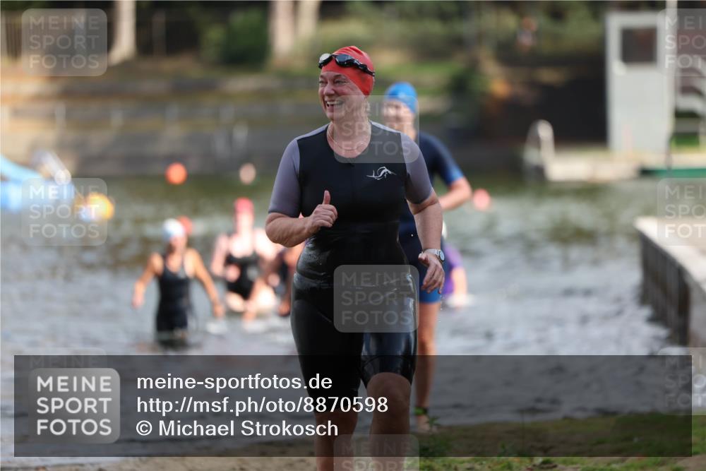 14.09.2025 - Stadtparktriathlon Michael Strokosch http://msf.ph/oto/8870598 14.09.2025 11:14:54 Schwimmen 936, 952, 957, 963, 998, 1014 meine-sportfotos.de