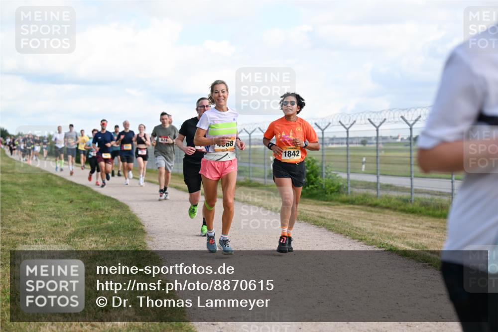 14.09.2025 - Airport Race Dr. Thomas Lammeyer http://msf.ph/oto/8870615 14.09.2025 12:15:06 Laufen 68, 1842 meine-sportfotos.de
