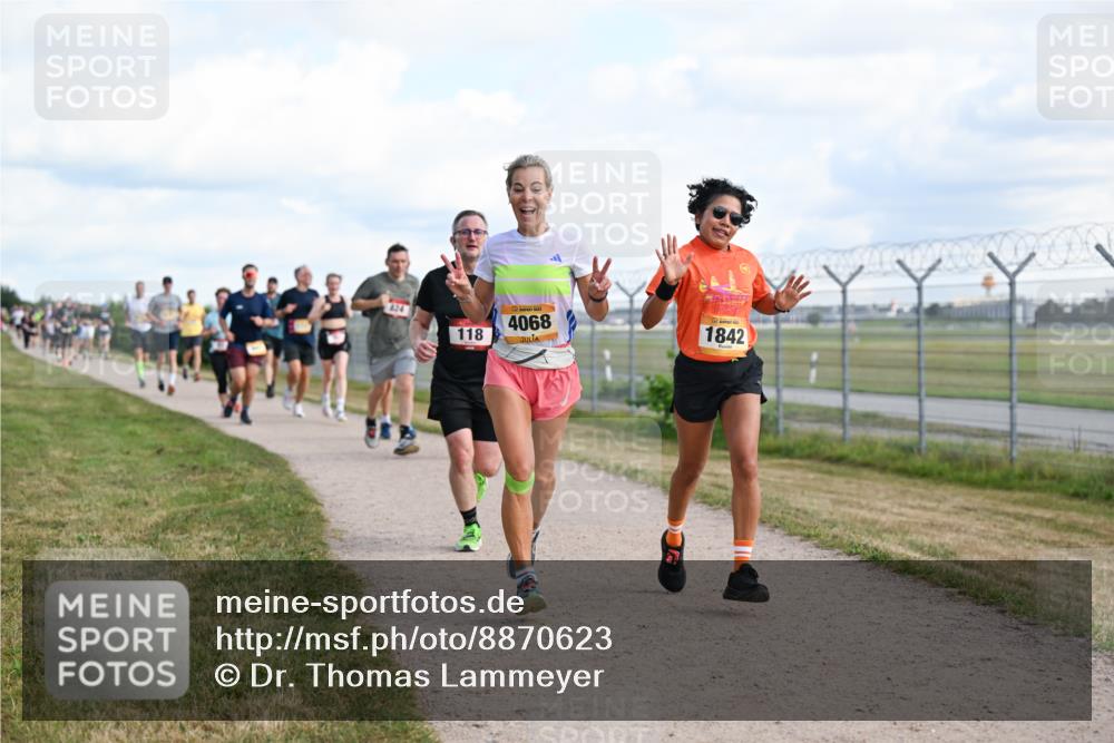 14.09.2025 - Airport Race Dr. Thomas Lammeyer http://msf.ph/oto/8870623 14.09.2025 12:15:07 Laufen 4068, 118, 1842 meine-sportfotos.de