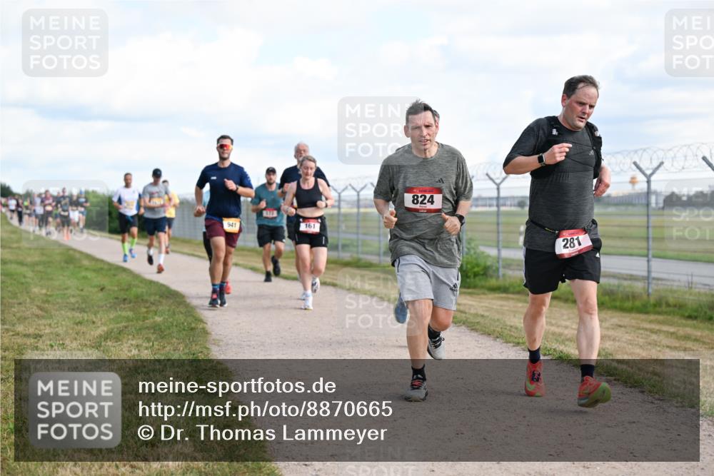 14.09.2025 - Airport Race Dr. Thomas Lammeyer http://msf.ph/oto/8870665 14.09.2025 12:15:10 Laufen 941, 161, 824, 281 meine-sportfotos.de