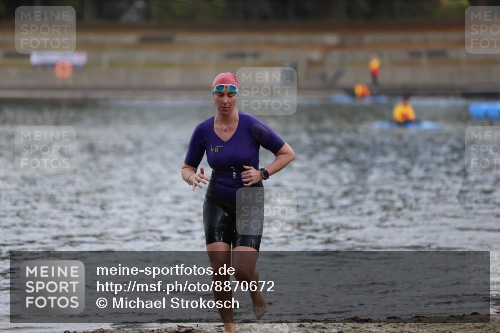 14.09.2025 - Stadtparktriathlon Michael Strokosch http://msf.ph/oto/8870672 14.09.2025 11:15:37 Schwimmen 972, 994 meine-sportfotos.de