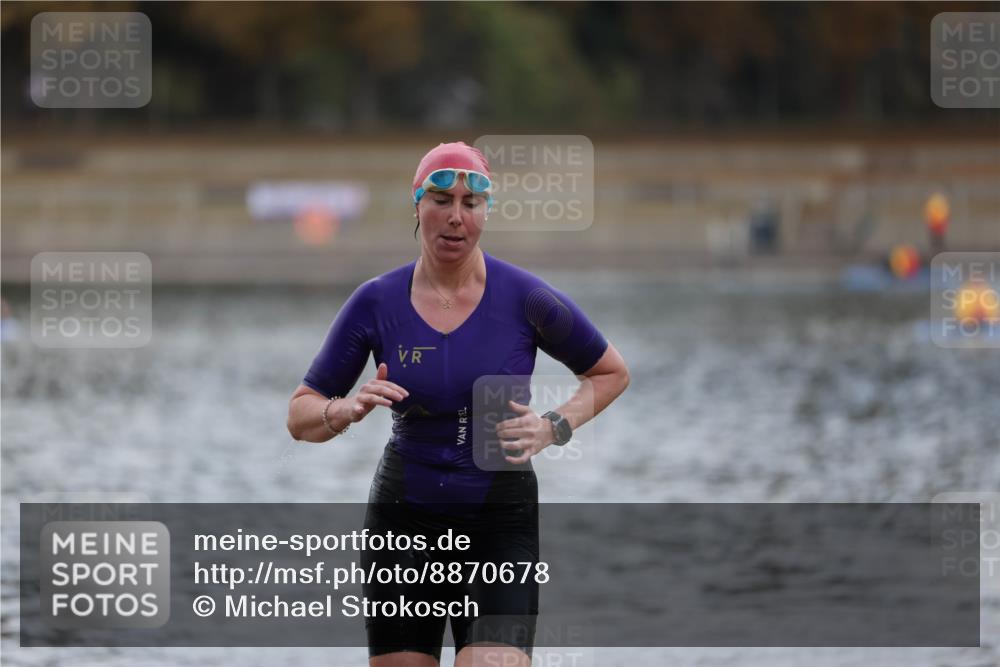 14.09.2025 - Stadtparktriathlon Michael Strokosch http://msf.ph/oto/8870678 14.09.2025 11:15:38 Schwimmen 972, 994 meine-sportfotos.de