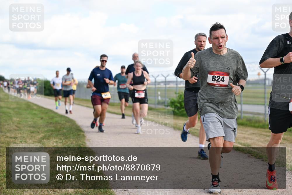 14.09.2025 - Airport Race Dr. Thomas Lammeyer http://msf.ph/oto/8870679 14.09.2025 12:15:10 Laufen 161, 824 meine-sportfotos.de
