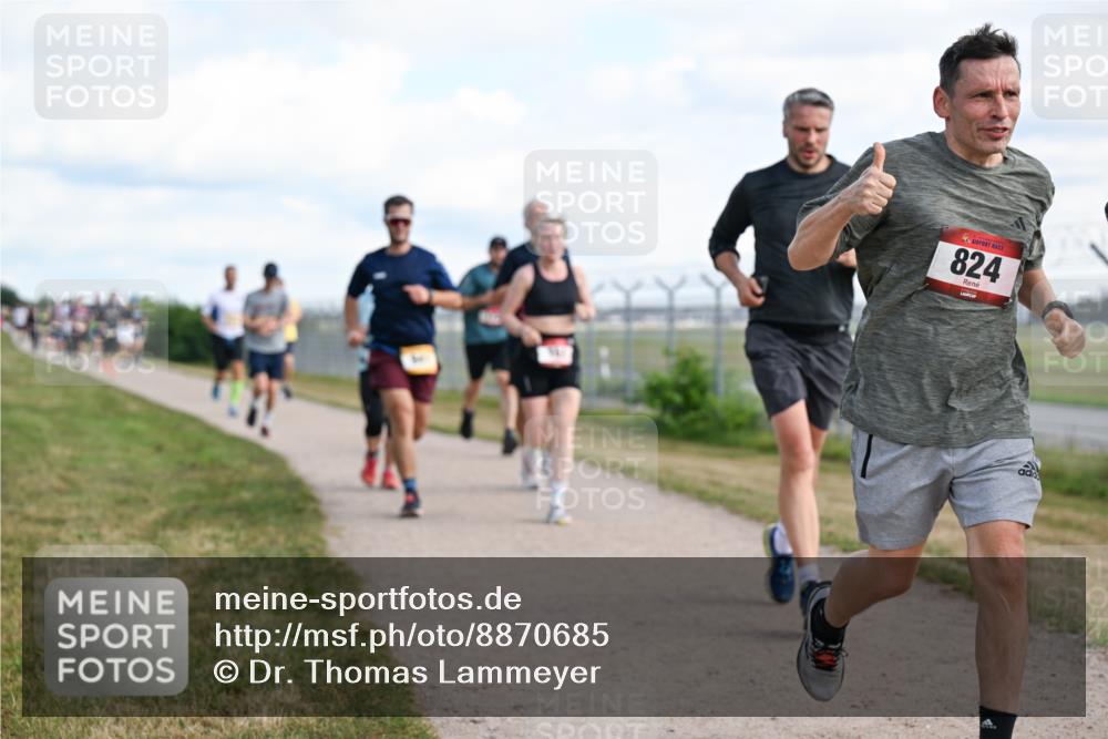 14.09.2025 - Airport Race Dr. Thomas Lammeyer http://msf.ph/oto/8870685 14.09.2025 12:15:11 Laufen 824 meine-sportfotos.de