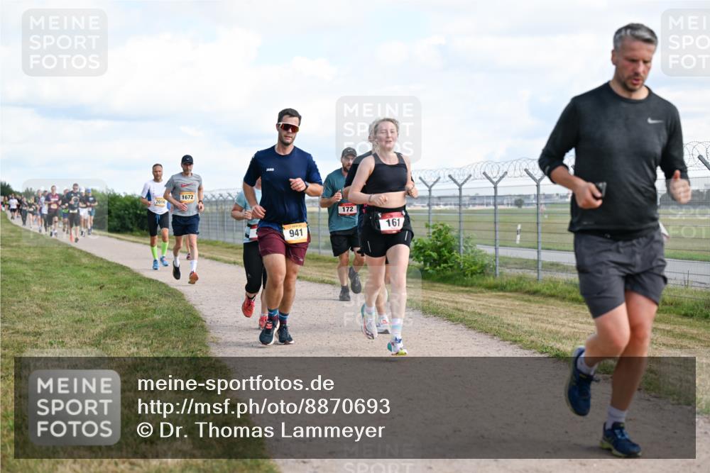 14.09.2025 - Airport Race Dr. Thomas Lammeyer http://msf.ph/oto/8870693 14.09.2025 12:15:11 Laufen 2016, 1672, 941, 172, 161 meine-sportfotos.de
