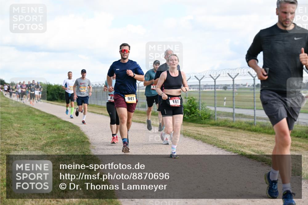 14.09.2025 - Airport Race Dr. Thomas Lammeyer http://msf.ph/oto/8870696 14.09.2025 12:15:11 Laufen 2016, 1672, 83, 941, 161 meine-sportfotos.de