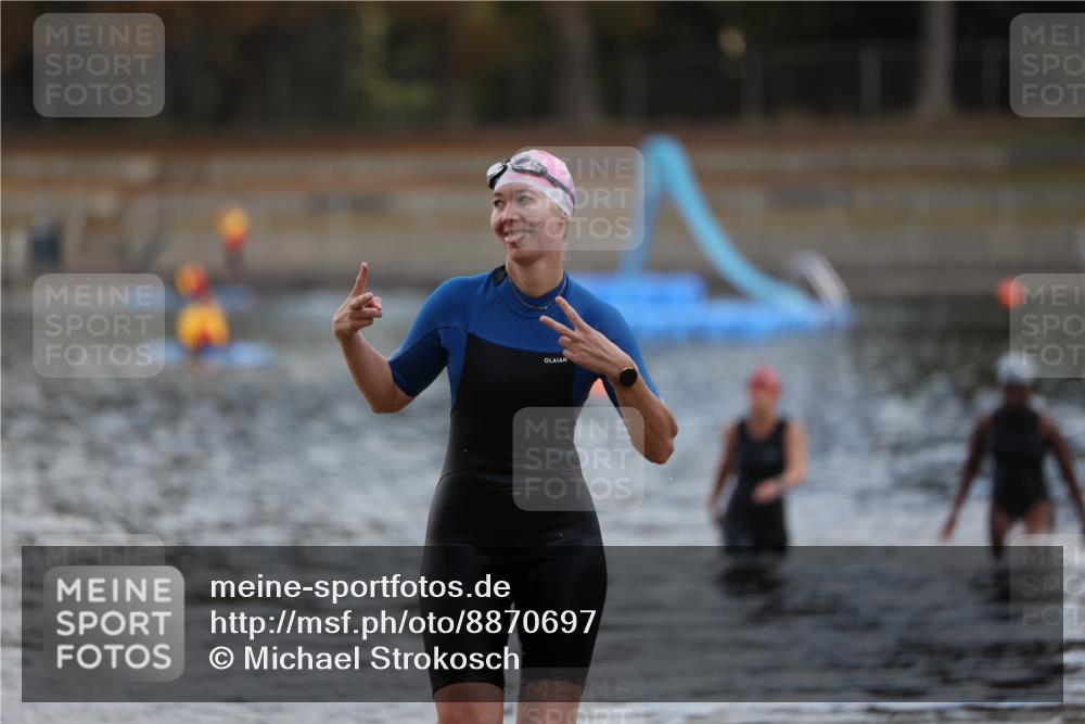14.09.2025 - Stadtparktriathlon Michael Strokosch http://msf.ph/oto/8870697 14.09.2025 11:15:42 Schwimmen 924, 972, 994 meine-sportfotos.de