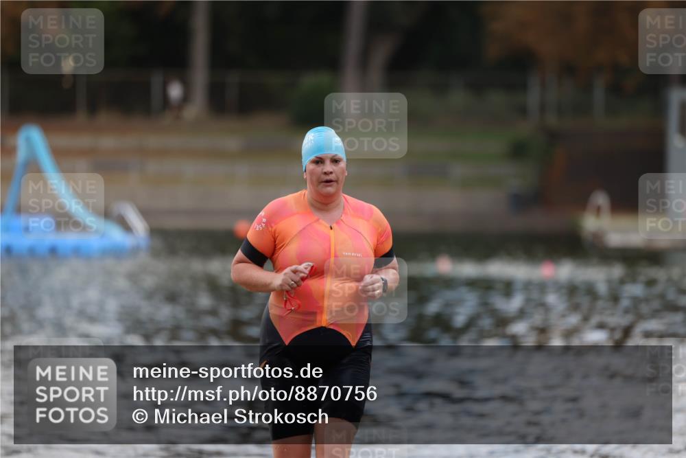 14.09.2025 - Stadtparktriathlon Michael Strokosch http://msf.ph/oto/8870756 14.09.2025 11:16:22 Schwimmen 986 meine-sportfotos.de