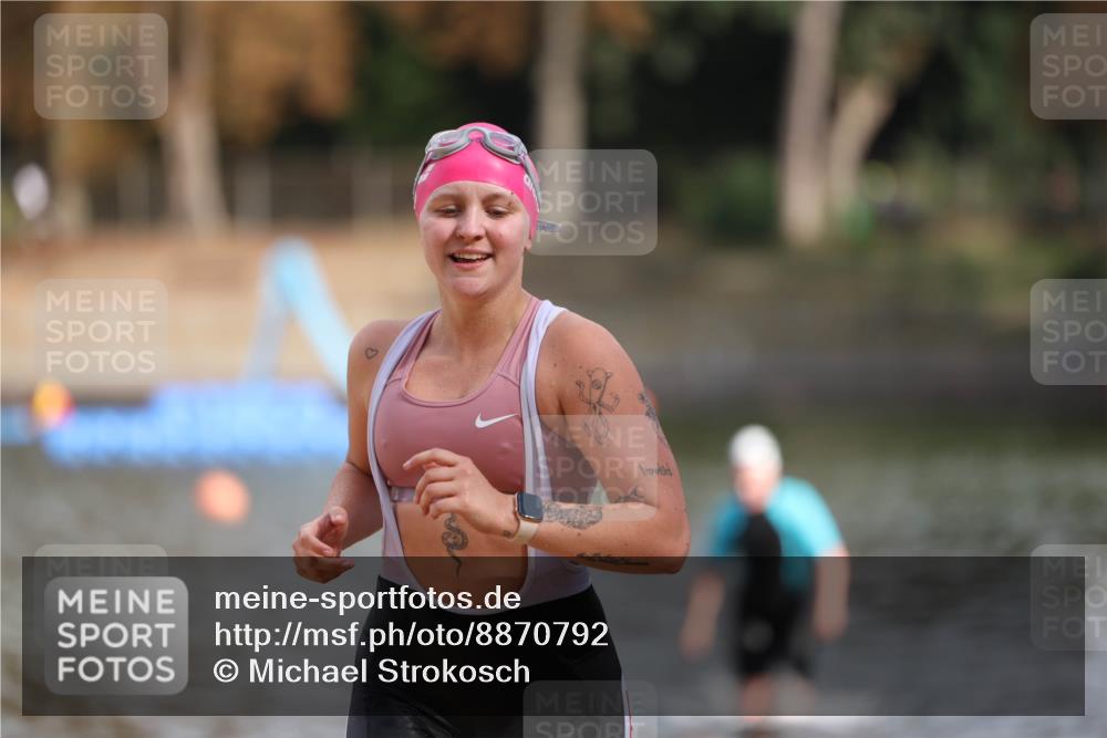 14.09.2025 - Stadtparktriathlon Michael Strokosch http://msf.ph/oto/8870792 14.09.2025 11:17:31 Schwimmen 931, 1019 meine-sportfotos.de