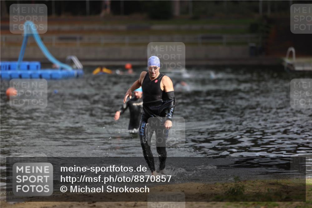 14.09.2025 - Stadtparktriathlon Michael Strokosch http://msf.ph/oto/8870857 14.09.2025 11:28:38 Schwimmen 1067 meine-sportfotos.de
