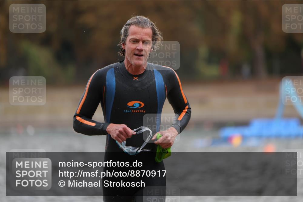 14.09.2025 - Stadtparktriathlon Michael Strokosch http://msf.ph/oto/8870917 14.09.2025 11:29:26 Schwimmen 1076, 1103 meine-sportfotos.de