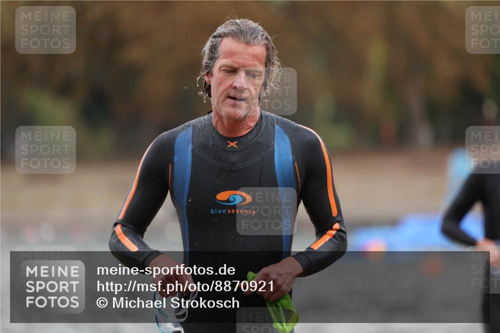14.09.2025 - Stadtparktriathlon Michael Strokosch http://msf.ph/oto/8870921 14.09.2025 11:29:26 Schwimmen 1076, 1103 meine-sportfotos.de