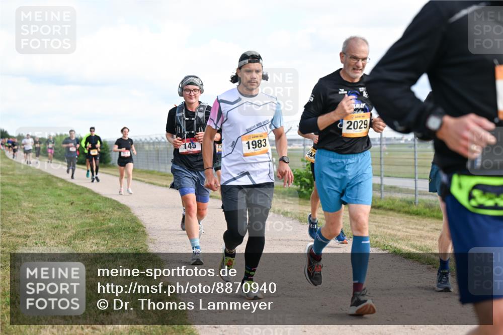 14.09.2025 - Airport Race Dr. Thomas Lammeyer http://msf.ph/oto/8870940 14.09.2025 12:15:28 Laufen 145, 17, 1983, 644, 2029 meine-sportfotos.de