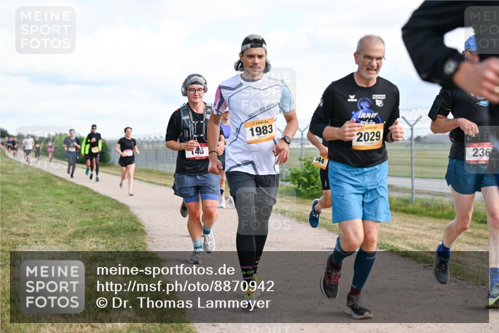 14.09.2025 - Airport Race Dr. Thomas Lammeyer http://msf.ph/oto/8870942 14.09.2025 12:15:28 Laufen 145, 1983, 644, 2029, 236 meine-sportfotos.de