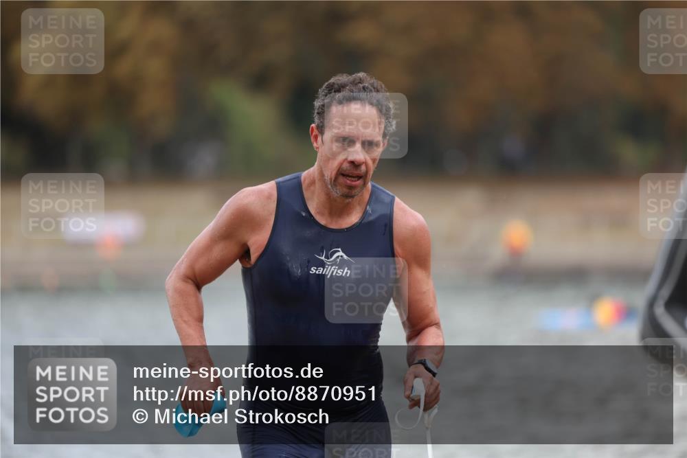 14.09.2025 - Stadtparktriathlon Michael Strokosch http://msf.ph/oto/8870951 14.09.2025 11:29:51 Schwimmen 1035, 1036, 1097 meine-sportfotos.de
