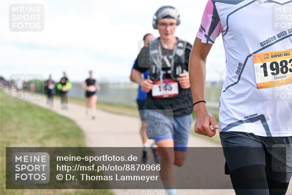 14.09.2025 - Airport Race Dr. Thomas Lammeyer http://msf.ph/oto/8870966 14.09.2025 12:15:29 Laufen 1145, 42, 1983 meine-sportfotos.de