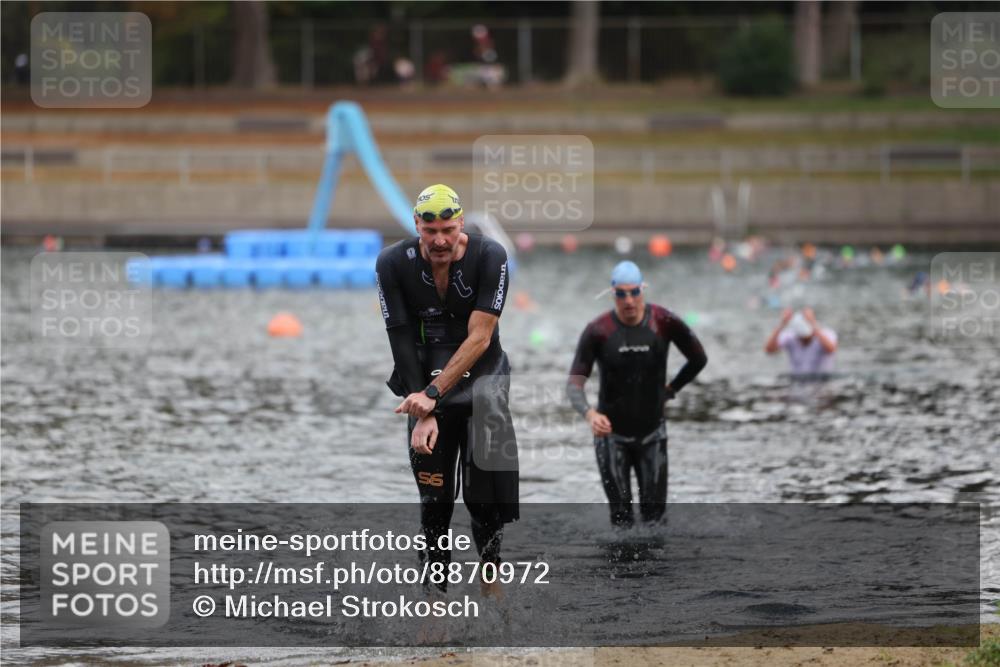 14.09.2025 - Stadtparktriathlon Michael Strokosch http://msf.ph/oto/8870972 14.09.2025 11:30:00 Schwimmen 1083, 1097, 1113 meine-sportfotos.de