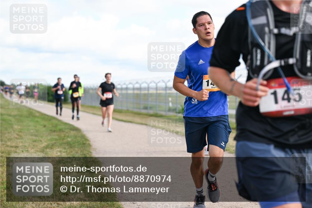 14.09.2025 - Airport Race Dr. Thomas Lammeyer http://msf.ph/oto/8870974 14.09.2025 12:15:30 Laufen 14, 145 meine-sportfotos.de