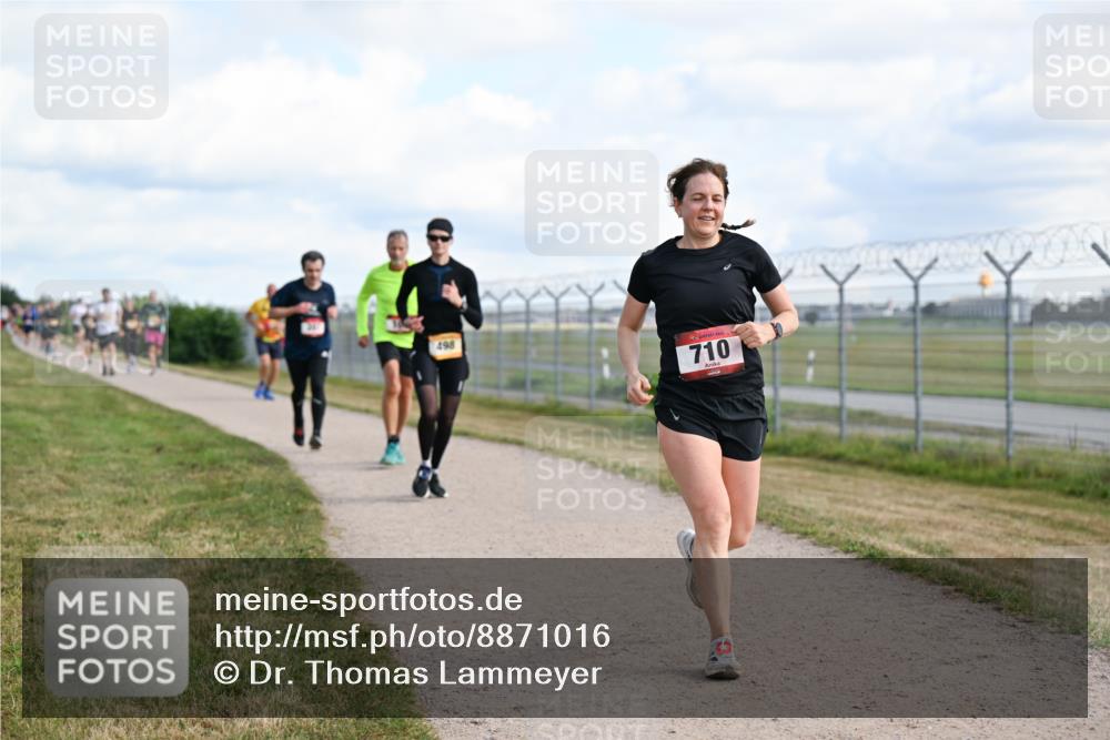 14.09.2025 - Airport Race Dr. Thomas Lammeyer http://msf.ph/oto/8871016 14.09.2025 12:15:33 Laufen 498, 710 meine-sportfotos.de