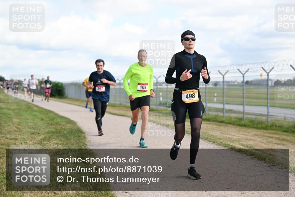 14.09.2025 - Airport Race Dr. Thomas Lammeyer http://msf.ph/oto/8871039 14.09.2025 12:15:35 Laufen 109, 207, 498 meine-sportfotos.de