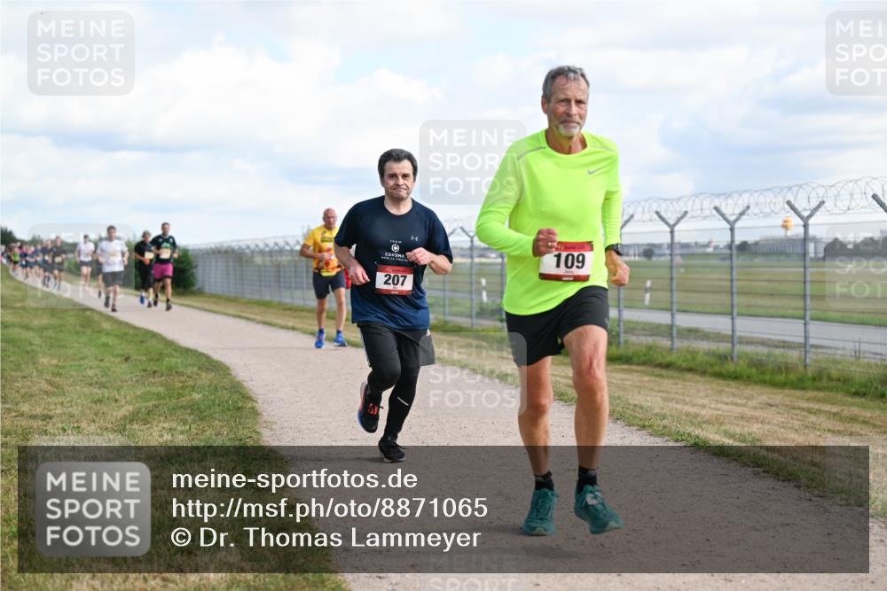 14.09.2025 - Airport Race Dr. Thomas Lammeyer http://msf.ph/oto/8871065 14.09.2025 12:15:37 Laufen 207, 109 meine-sportfotos.de