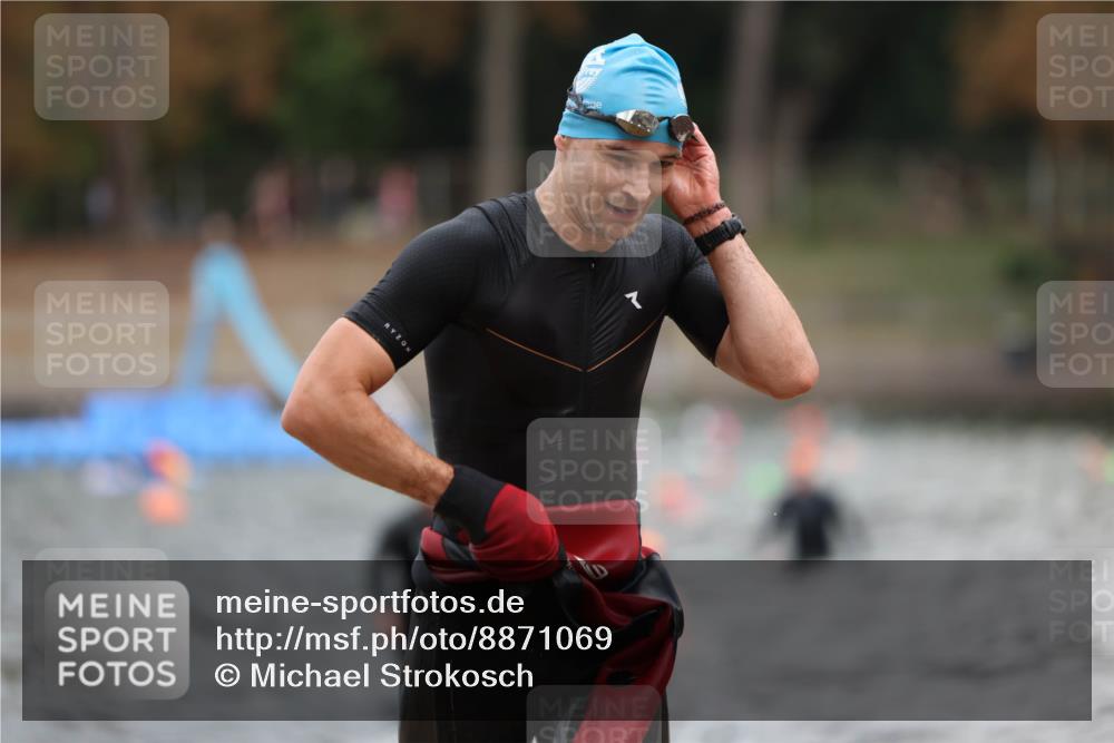 14.09.2025 - Stadtparktriathlon Michael Strokosch http://msf.ph/oto/8871069 14.09.2025 11:30:57 Schwimmen 1048, 1072, 1099, 1112 meine-sportfotos.de