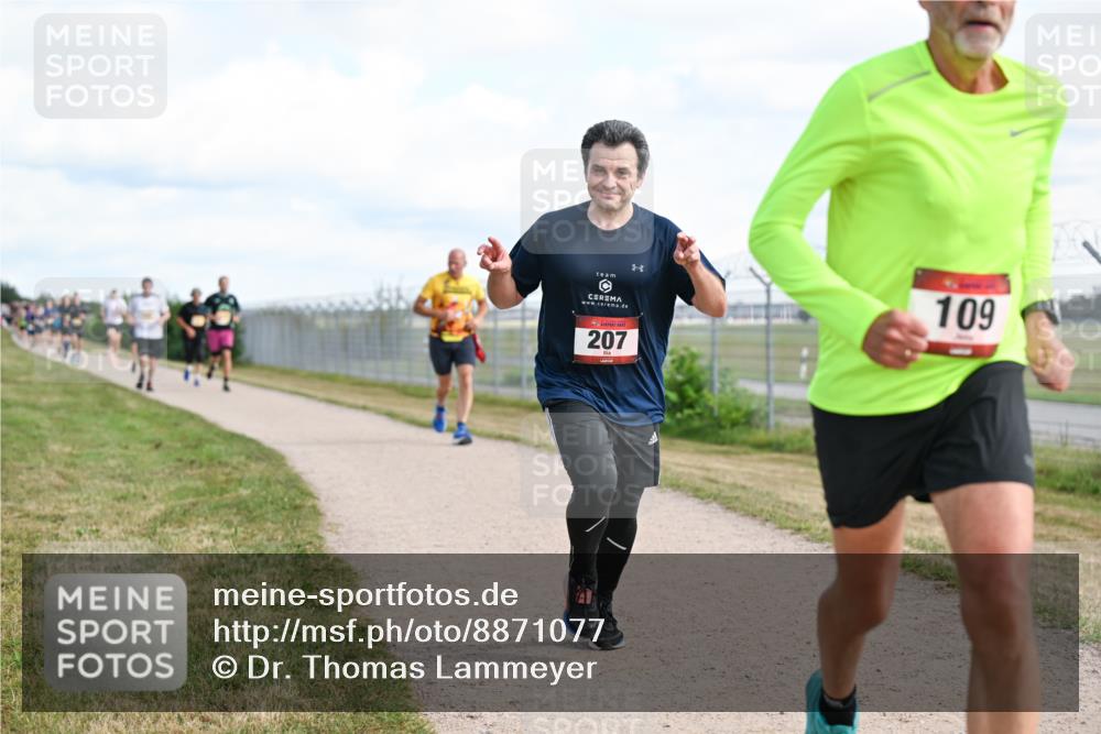 14.09.2025 - Airport Race Dr. Thomas Lammeyer http://msf.ph/oto/8871077 14.09.2025 12:15:37 Laufen 207, 109 meine-sportfotos.de